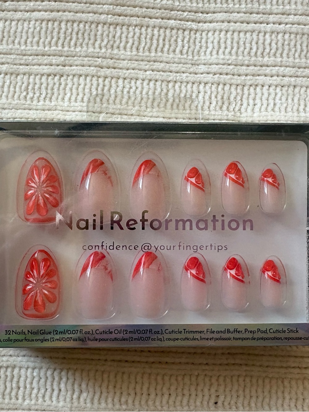 Nail Reformation Press-On Nails Orange Accent Design Short Almond